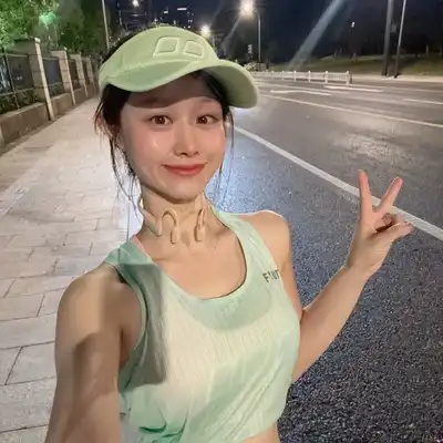 罗敏